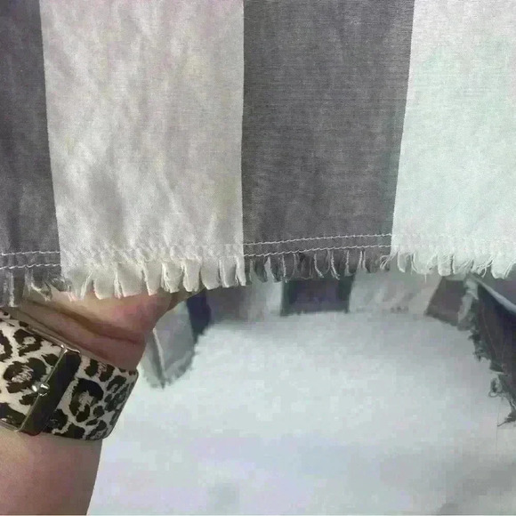 Chelsea & Theodore Women's Grey‎ White Striped Button Up T Shirt Dress Size S - Picture 8 of 13